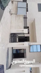  2 شقة لقطة للبيع