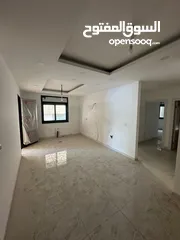  2 شقه للبيع مع حديقه بعين منجد