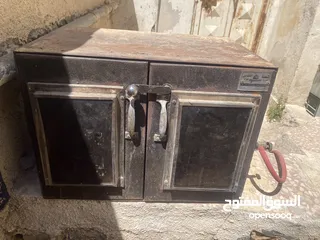  1 فرن عربي شغال تمام