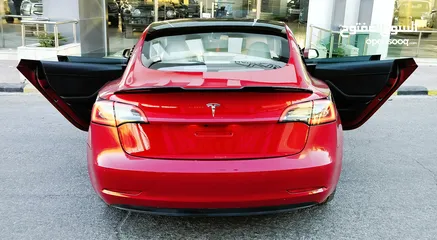  13 تيسلا 2022 model 3 فحص كامل 4 جــيـــد بدون ملاحظات غرفة جلد ابيض لون مميز بحالة الوكالة بسعر لقطة