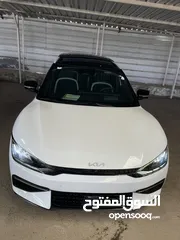  4 EV6 2023 كيا