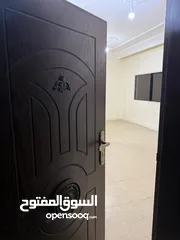  1 شقة للبيع في الذراع بالقرب من دوار  علي صقر