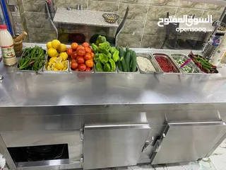  16 عده مطعم بحاله الوكاله للبيع