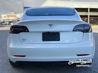  17 Tesla Model 3 Standerd Plus 2019