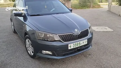  9 سكودا فابيا 2018 جير عادي متور 1000 تيربو بنزين قطارة بنزين كل 100 كيلو 50شيكل تقريباً