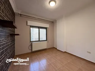  5 شقة مميزة للبيع بداعي السفر في الجاردنز وبسعر لقطة