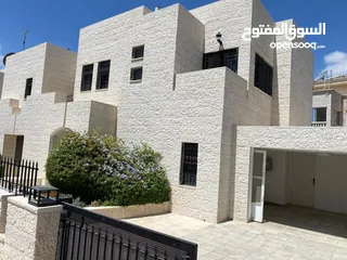  22 فيلا سيمي فيرنشد للإيجار في عبدون- 14043