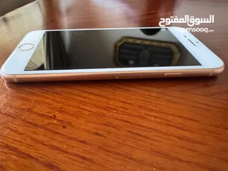  8 ايفون 8 بطارية 77% 64GB مش مغير فيه ولا قطعة