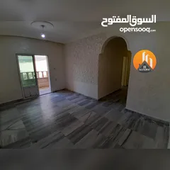  12 شقة طابق اول مع بلكونة ومصعد للإيجار في افضل وارقى المواقع في ضاحية الاقصى واسعة