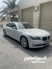  7 BMW 750i super clean
