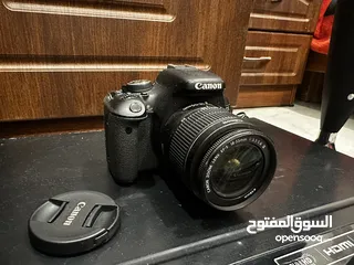  9 كانون 600D مع العدسة والباكيت وكامل الملحقات