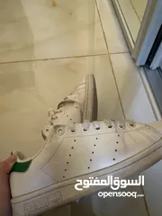  2 original adidas stan smith shoes