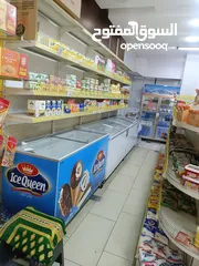 7 سوبرماركت للبيع مكون من طابقين