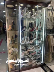  2 بترينه زجاج شنط أحذية كسسوارات