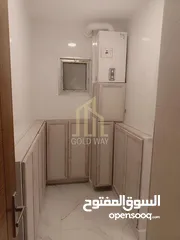  9 شقة مميزة طابق أول 205م في أجمل مناطق قرية النخيل / ref 5040