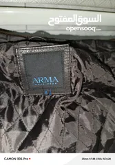  8 جاكيت جلد طبيعي ماركة ARMA ثقيل لون بني غامق مطفي مستعمل بحالة جيدة يلبس مقاس XL,L تم شراءه 400$