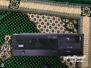  3 كمبيوتر شغال ميه بلميه للألعاب الخفيفه وتقدر تعدلو للألعاب القويه زي قراند وغيرها والتواصل رساءل