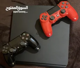  10 بلايستيشن 4 ( 1 تيرا ) نظيف مع ايدتين بسعر مناسب جدا