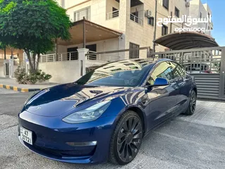  3 Tesla Model 3 Performance 2022  جمرك اليوم ترخيص وتأمين سنه كامله