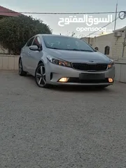  3 كيا K3  / ماتور 1600 / ديزل اقتصاديه الأكثر طلبا / موديل 2017 /اصل كوري