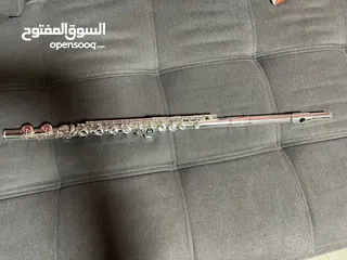  1 فلوت من شركه pearl flute اصلي للبيع