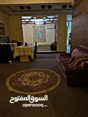  3 منزل دورين للبيع يبعد علي الرئيسي 50 متر   في عراد مساحة الارض 1022بالقرب من مسجد ميه الحلوة