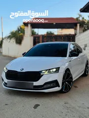  2 سكودا للبيع اشي فاخر