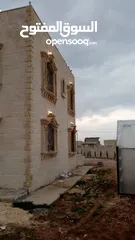  3 فيلا جديدة لم تسكن بسعر مميزا