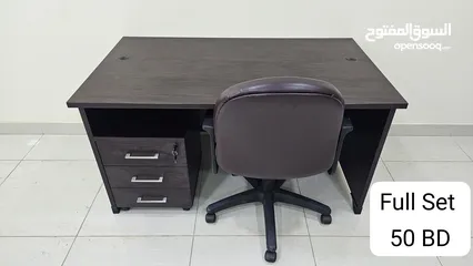  9 Office Desk And Chairs