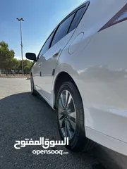  26 هايبرد Honda Insight 2013 للبيع فقط وليس للبدل بحاله جيده