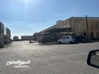  2 5587 متر صناعي في القسطل من المالك