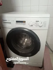  4 غساله بانسونيك 7 كيلو بحاله ممتازه