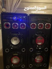  1 سماعات للإيجار صوت عالي