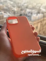  4 كفرات ايفون 15 عادي للبيع اي كفر   بسس