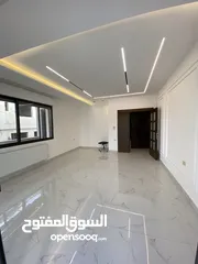  10 بسعر مميز جداا  شقة ارضية 215 م وتراس 50 م على طريق المطار حي الصحابه بسعر مغري جدا