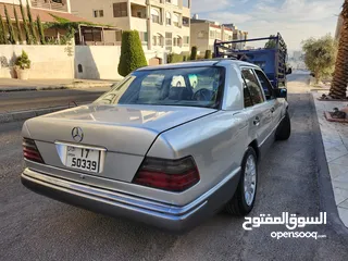  5 مرسيدس E200 1988 بحالة جيدة جداا