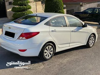  4 هونداي اكسنت بحالة ممتازة جدا و السيارة شخصية السعر قابل للتفاوض