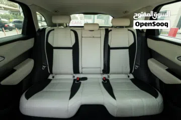  23 Range Rover Velar P250 S 2020 GCC under Agency Warranty with Flexible Down-Payment.