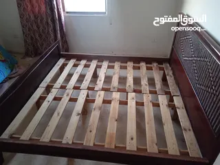  5 تخت خشب مجوز