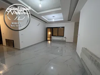  14 شقة ارضية جديدة للبيع ضاحية الامير راشد مساحة 175م مع ترس 40م تشطيبات و ديكورات سوبر ديلوكس بسعر ممي