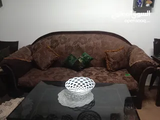  5 طقم كنب 7 مقاعد بحاله جديده
