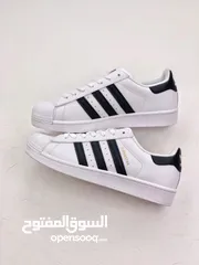  1 حذا سوبر ستار اديداس متوفر بالون الابيض و الاسود