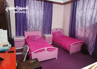  11 منزل مستقل للبيع السلط الصافح بجانب مسجد حفصه ومدرسة آمنه بنت وهب
