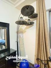  4 ستاند لامب مع طاوله شاشه
