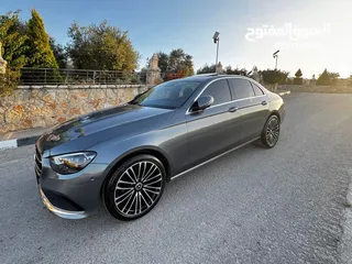  5 Mercedes Benz E220 بحالة الوكالة