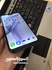 8 جهاز هواوي y9 2019 بحالة الوكالة استعمال بسيط .. كما هو موضح بالصور معاه شاحن وسماعات