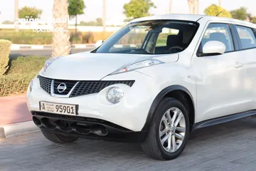  4 Nissan Juke, 2014 white color