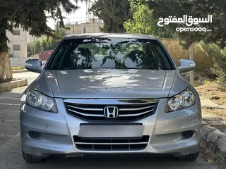  1 هوندا اكورد 2012 للبيع بحالة ممتازة 	فحص كامل