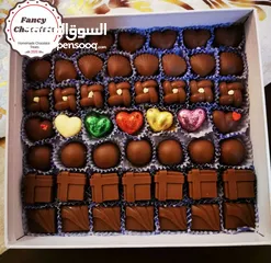  8 بكجات شوكولاه مصنوعة من أجود انواع الشوكولاته البلجيكيه لجميع المناسبات هدايا عيد الحب اعياد تخرج