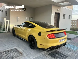  1 Mustang V6 3.7L